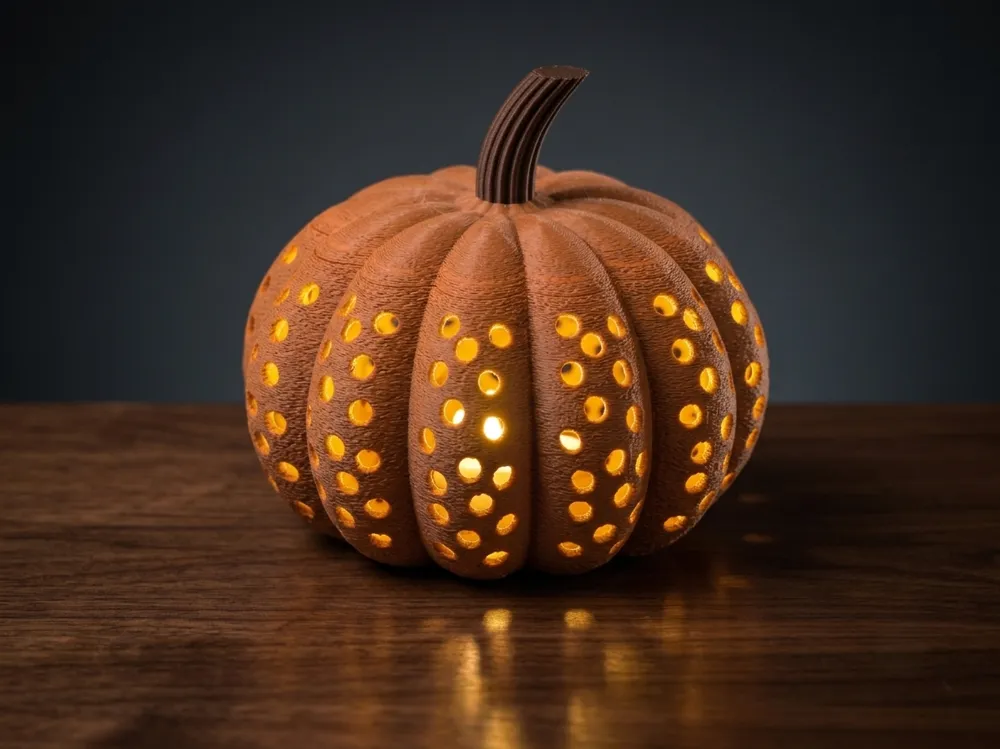 Adorno temático: Fuzzy Pumpkin Decoration. Referencia del modelo original.