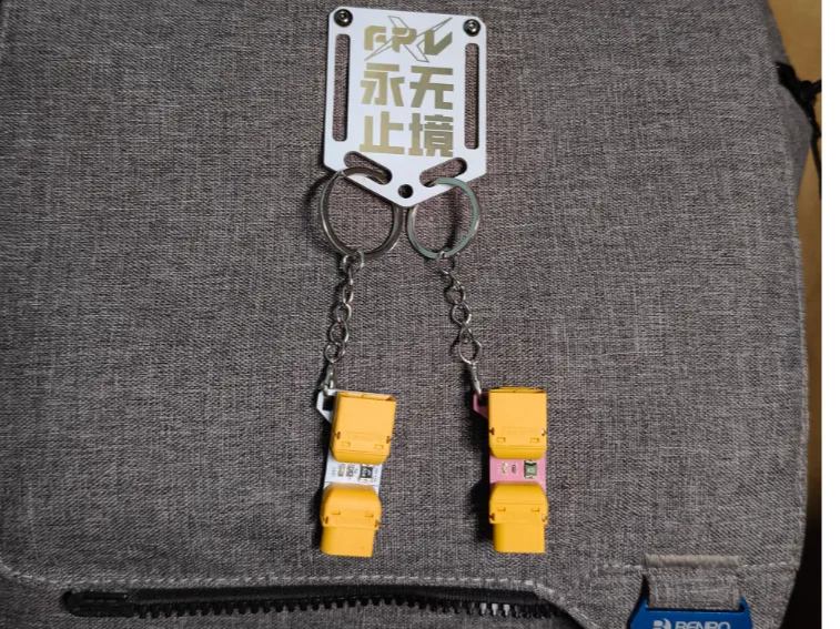 穿越机背包扣 挂带绑带机架固定 纯色非PCB镀金板