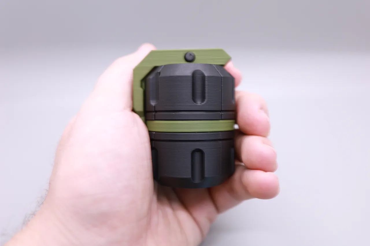 Toy Exploding Grenade! view 3