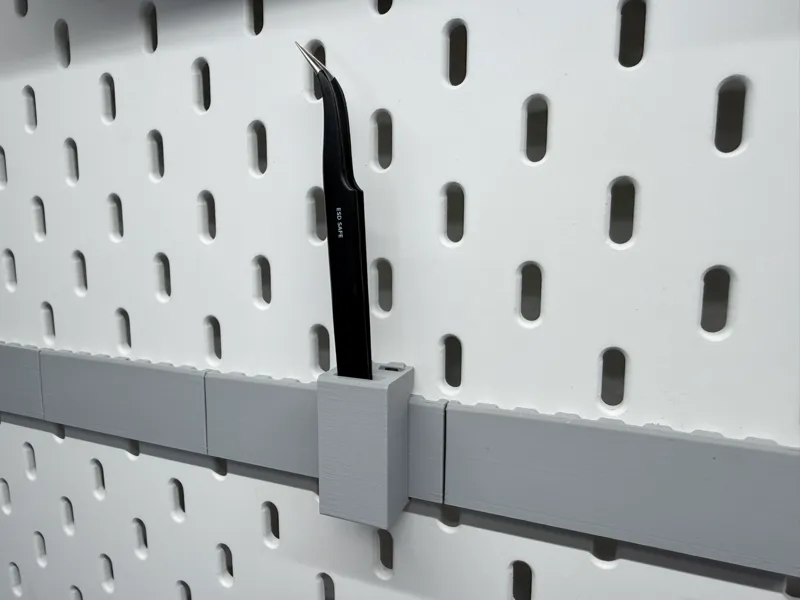 ModuTrack 10 Tweezers Holder for SKADIS