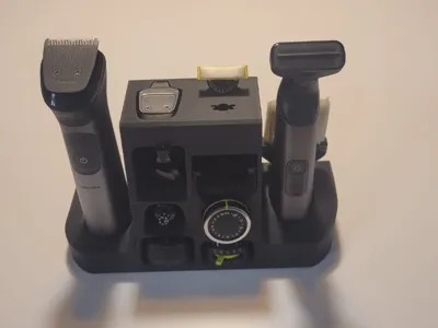 Philips Series 5000 and Philips One Blade Pro Holder