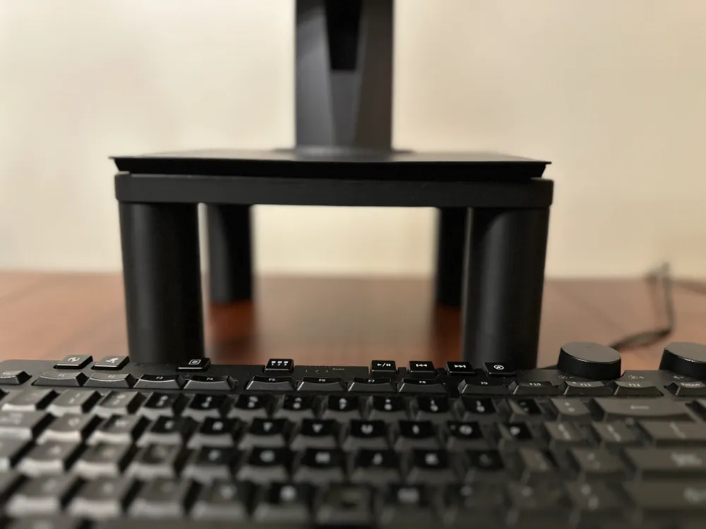 Simple Monitor Riser by jtebs - MakerWorld