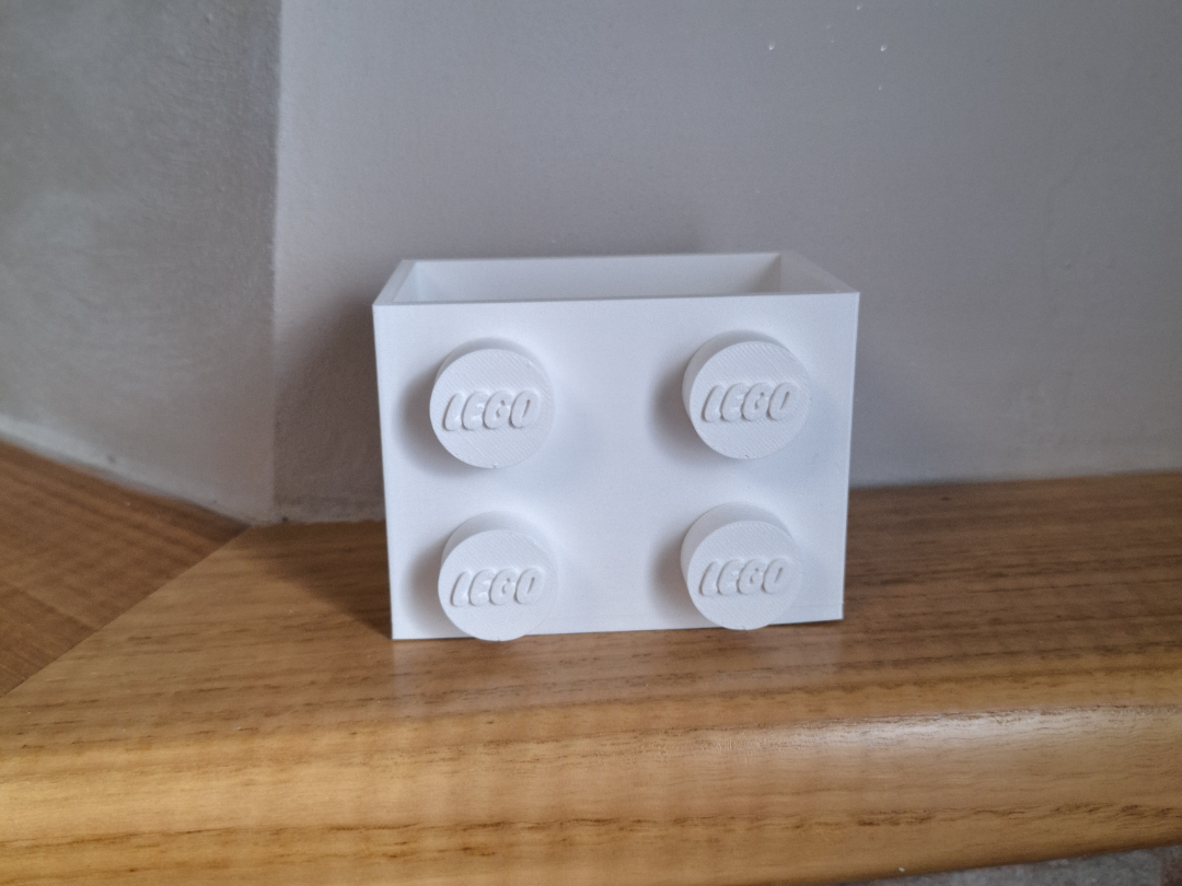 Iconic Brick Flower Vase / Pen Holder 2x2