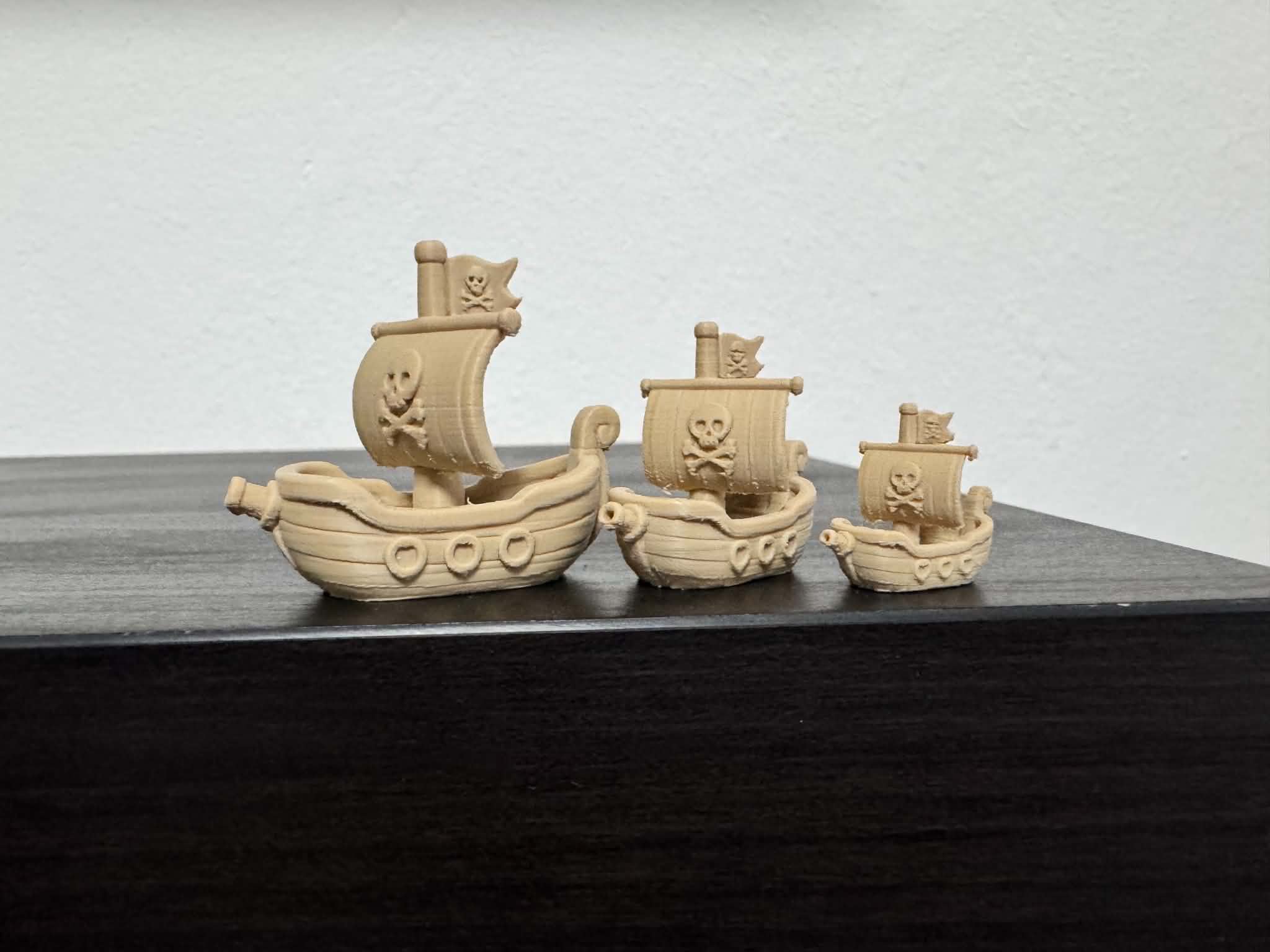 0.08mm layer, 2 walls, 15% infill 4 cm 