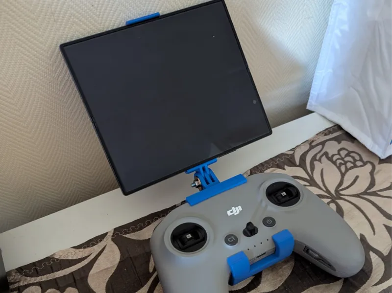 DJI controller 3 phone holder for Samsung Z Fold 6