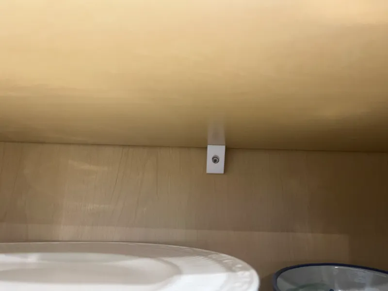 Shelve Bracket - Screw