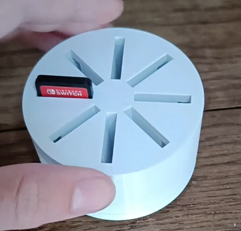 Switch rotating gamecard holder