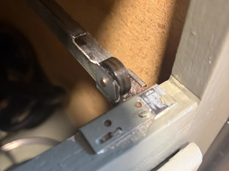 Concealed Undermount Slide Drawer Roller