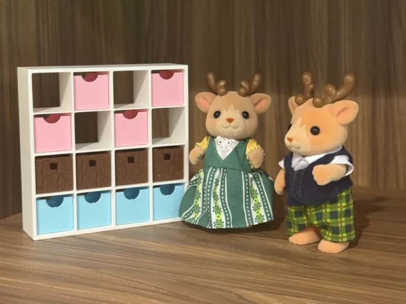 Sylvanian Families furniture - Kallax 4x4