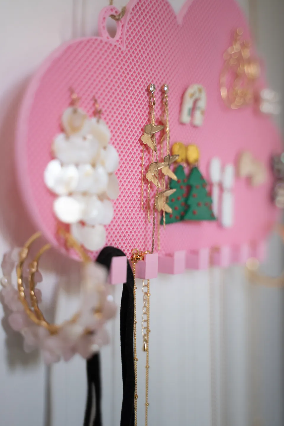 Cloud Shaped Earring & Necklace Holder view 3