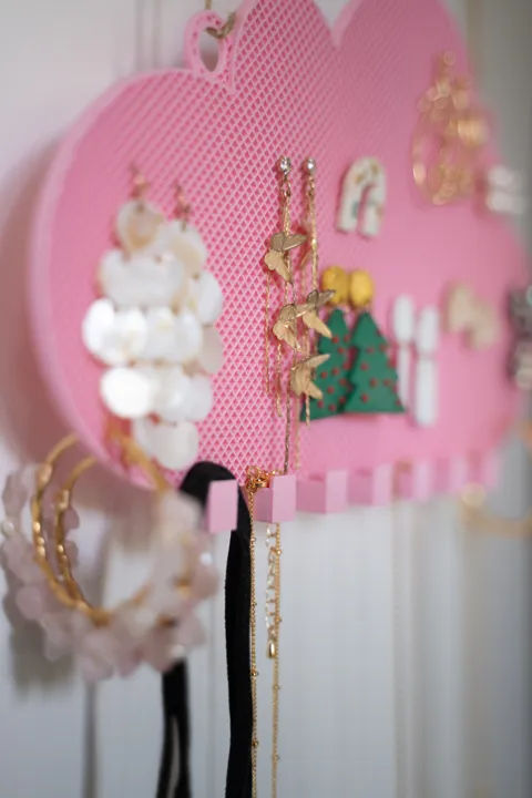 Cloud Shaped Earring & Necklace Holder view 3