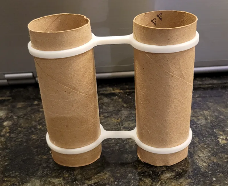 Toilet paper roll tube binoculars