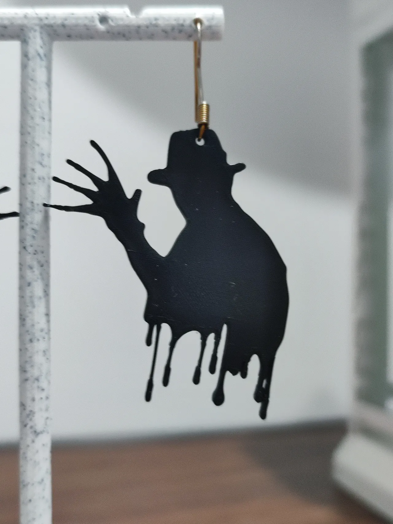 Aretes Pesadilla en Elm Street view 3