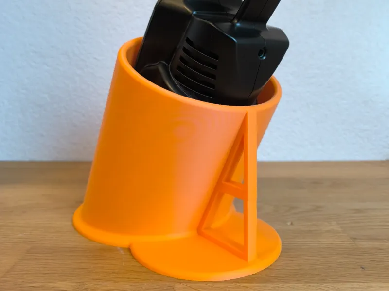 Holder for handheld vacuum cleaner