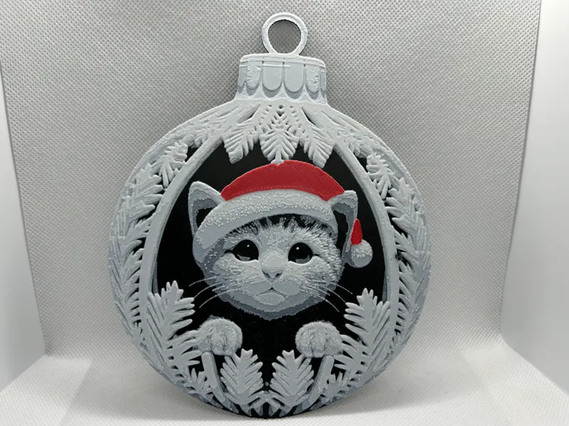 Cute Kitten / Christmas Bauble / Tree Ornament