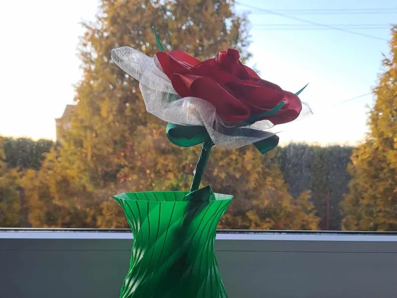 Spiral vase