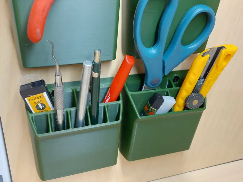 Pen and stationery wall mounted organizer. 