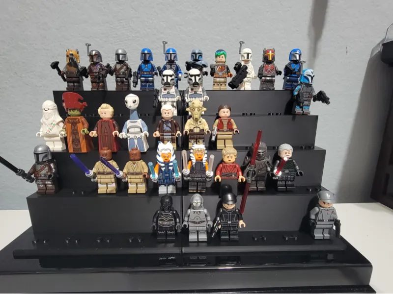 Improved Taller Minifigures Stand