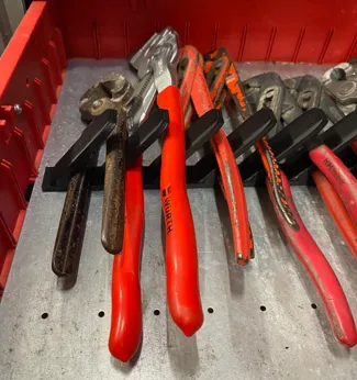 Zangenhalter / Holder for Pliers