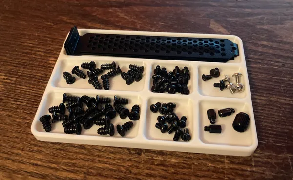 Plateau à vis pour montage PC