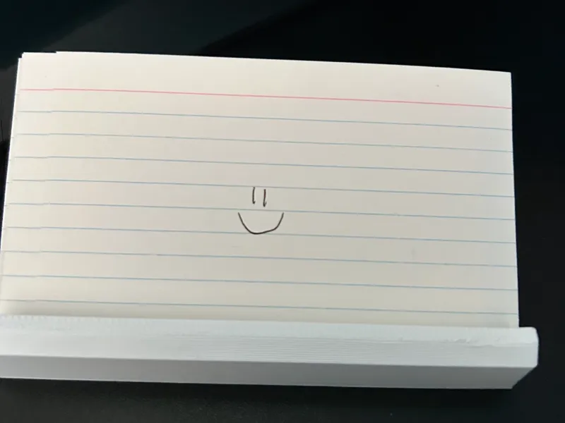 Simple notecard holder