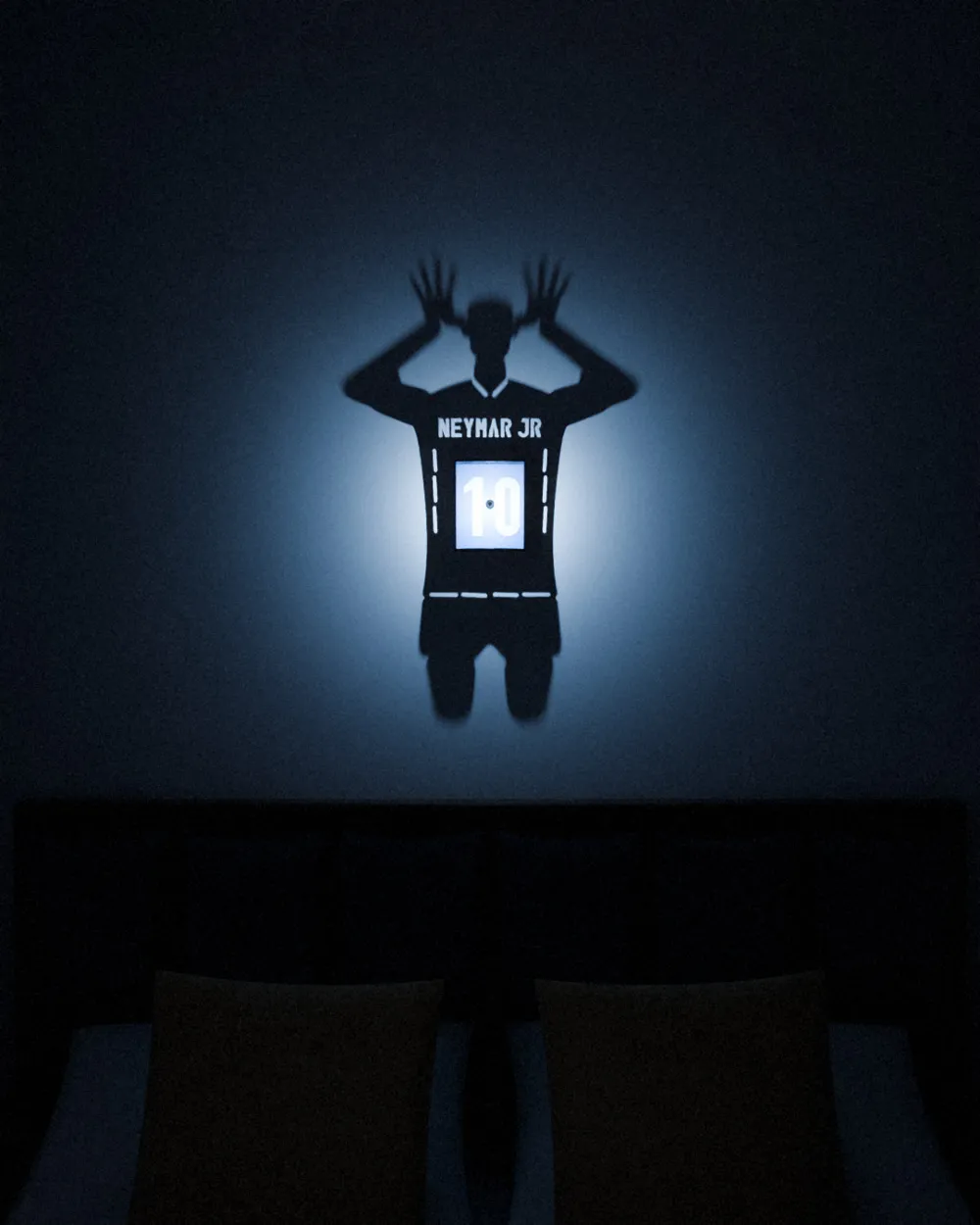 Neymar Jr projection lamp - Free 3D Print Model - MakerWorld