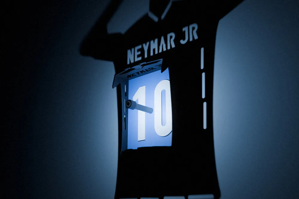 Neymar Jr projection lamp - Free 3D Print Model - MakerWorld