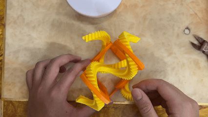 正交弧形斜齿条传动装置