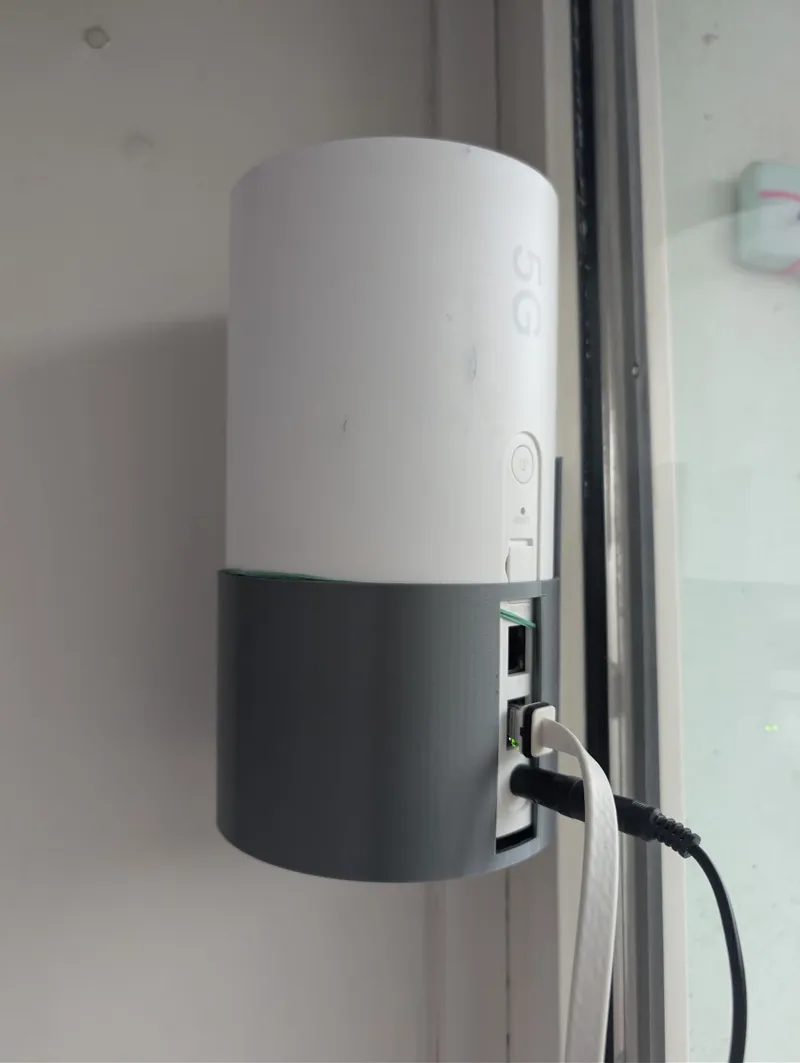 Xiaomi 5G CPE wall, door and window mount
