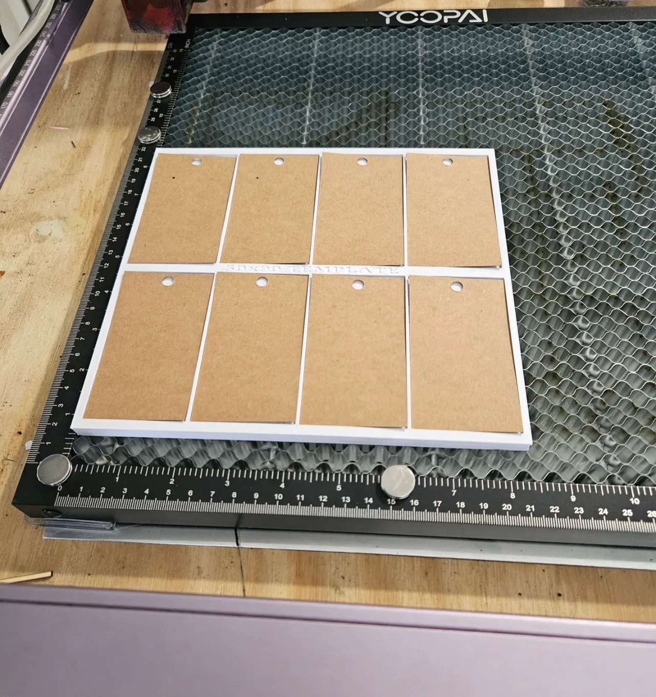 Earring template for tags 50x90 view 2