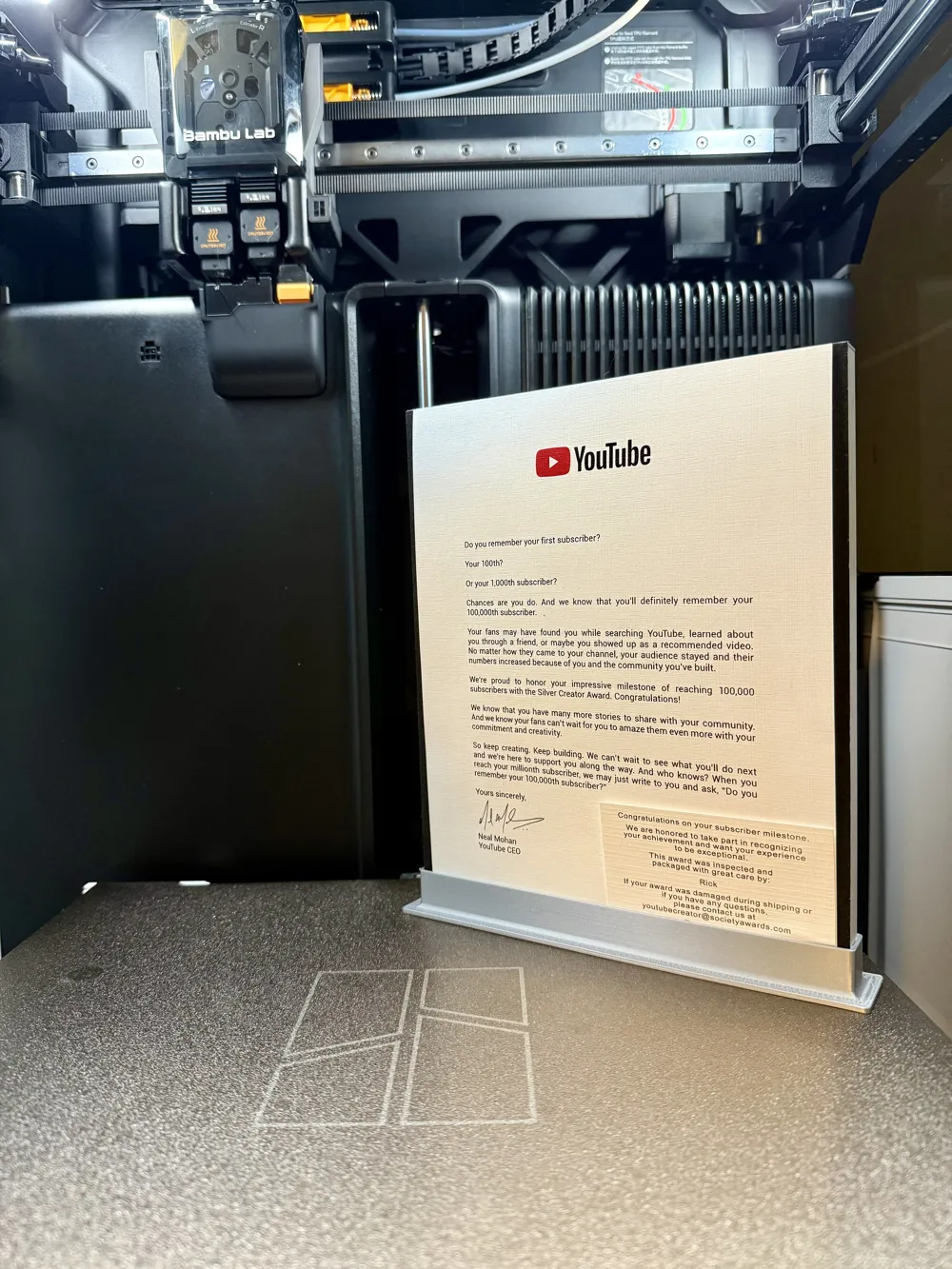 YouTube Silver Play Button Stand by KYZR MakerWorld: Download Free 3D ...