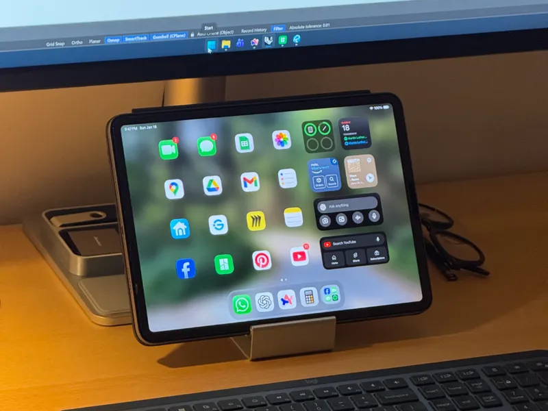 Versatile iPad / iPhone Stand - Quick & Minimal