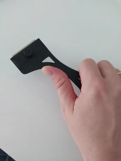 Razor Blade Scraper Handle by 3dagon MakerWorld: Download Free 3D Models