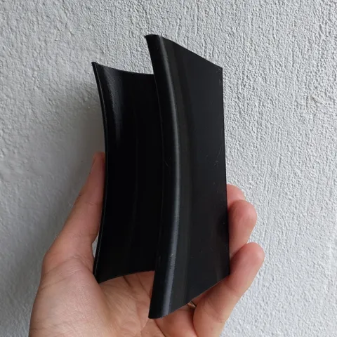 Bike wheel wall support