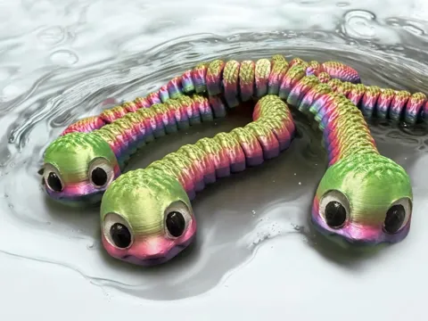 Sisi the flexi snake