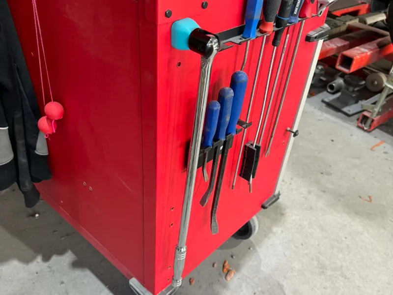 1/2 breaker bar holder