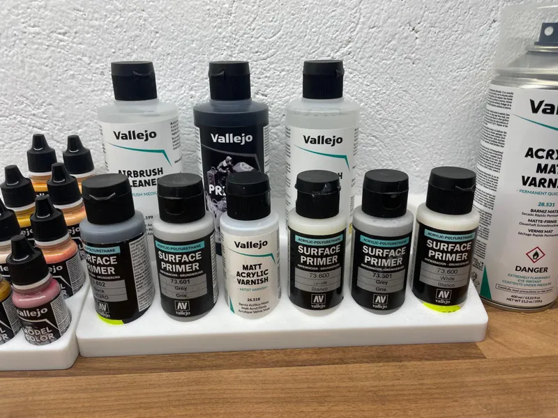 SOPORTE PARA PINTURAS VALLEJO 60 Y 200 ML