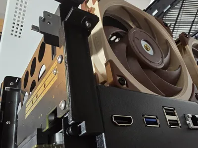 UGREEN NAS PCIe M.2 CM302 Low Profile Slot Bracket