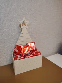 Petit coffret de Noël pour chocolats ou fleurs — photo 3