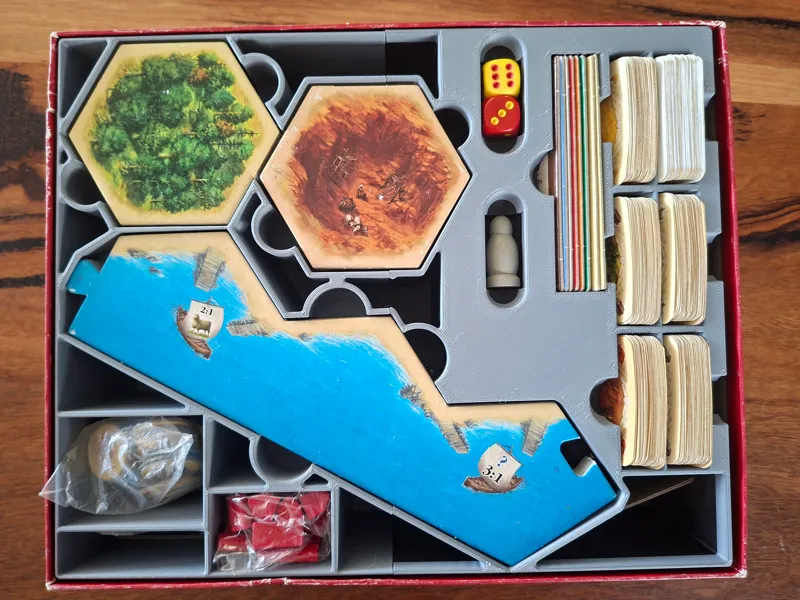 Catan Box Insert (fits 6 player expansion)