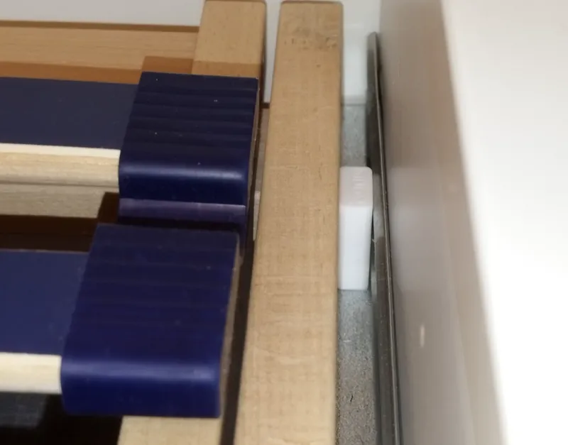 Ikea Malm / Emma Lattenrost Abstandshalter