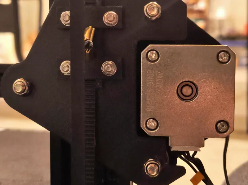 Belted z motor bracket