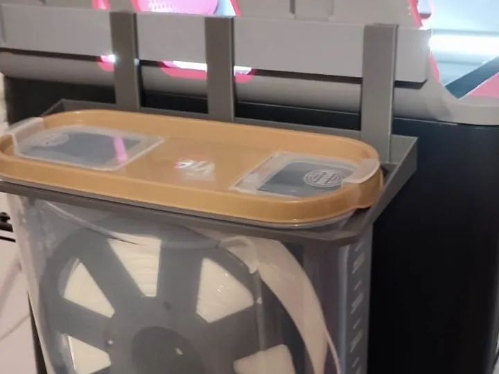 MKA Dry Box Holder