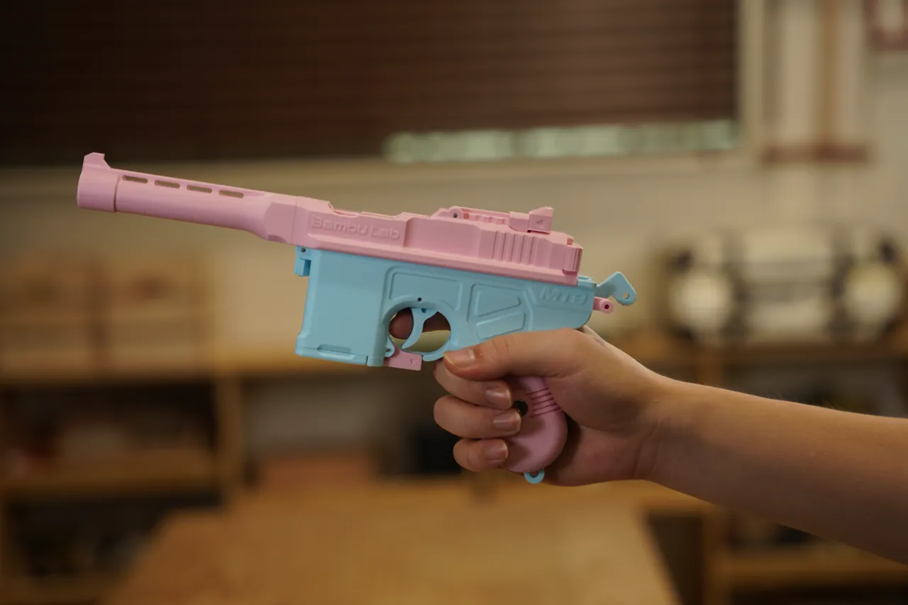 Toy Shooter (MT-9,semi_auto+blowback toy shooter) view 2