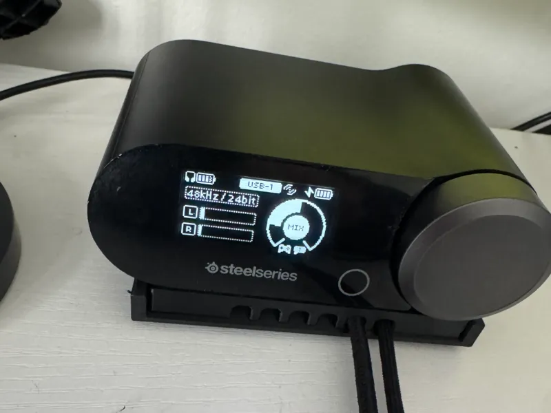 Steelseries Arctic Nova Pro Wire-Passthrough Base