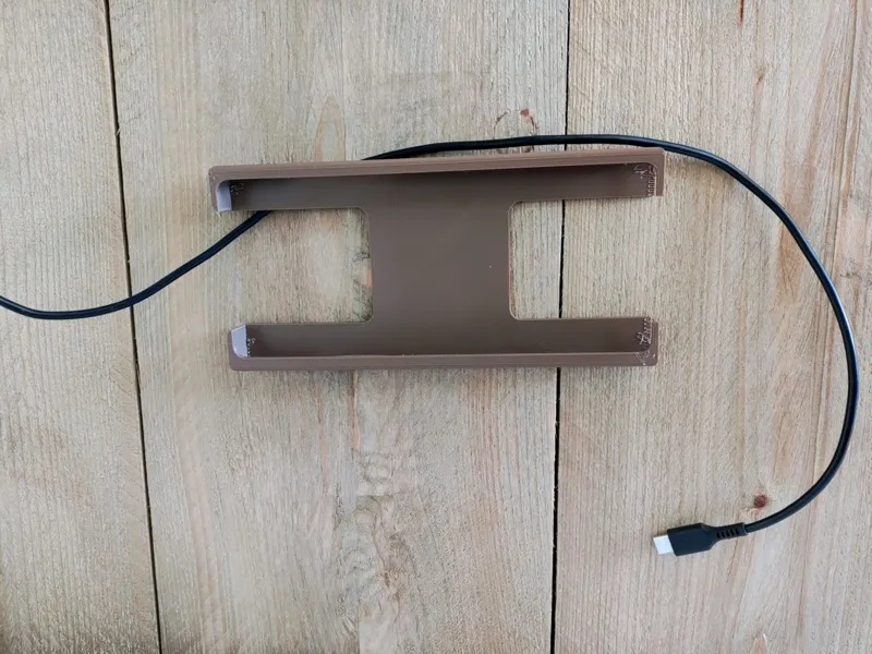 Minimal Phone Wall Mount Charger