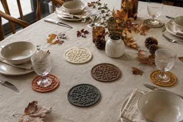 Adorno temático: Coasters set – Autumn Ornamental Table Decor — vista de referencia 4