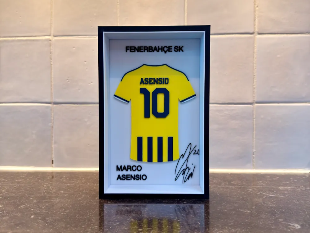 Marco decorativo: Marco Asensio - Fenerbahçe - Jersey Frame. Referencia del modelo original.