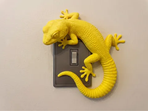 Figura decorativa: Climbing Lizard Light Switch Figurine — referencia de MakerWorld