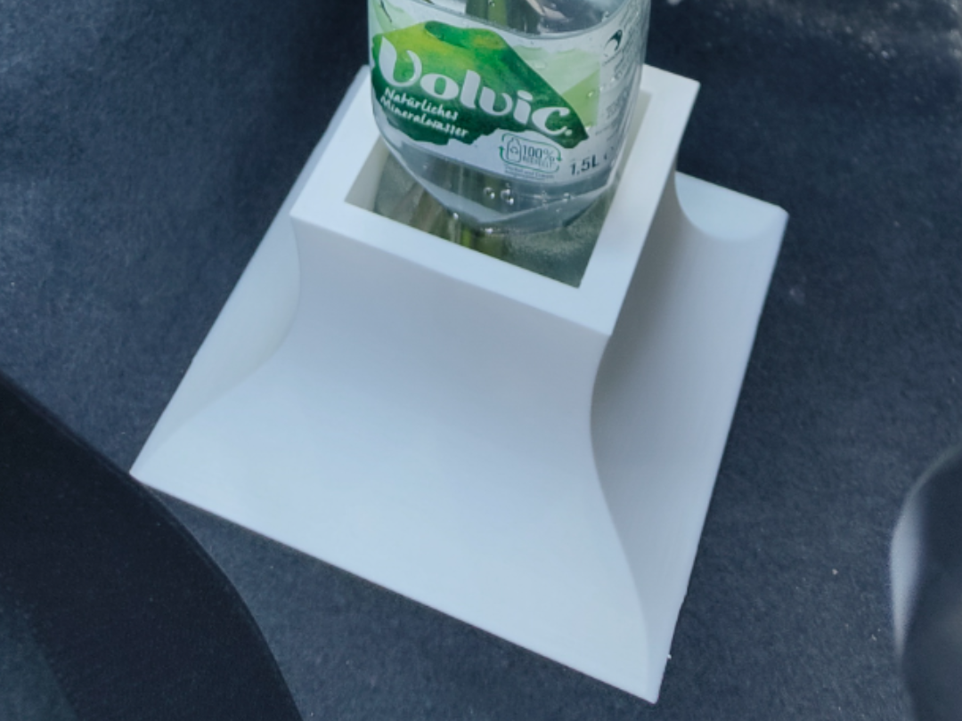 Volvicflaschevasenautotransportadapter